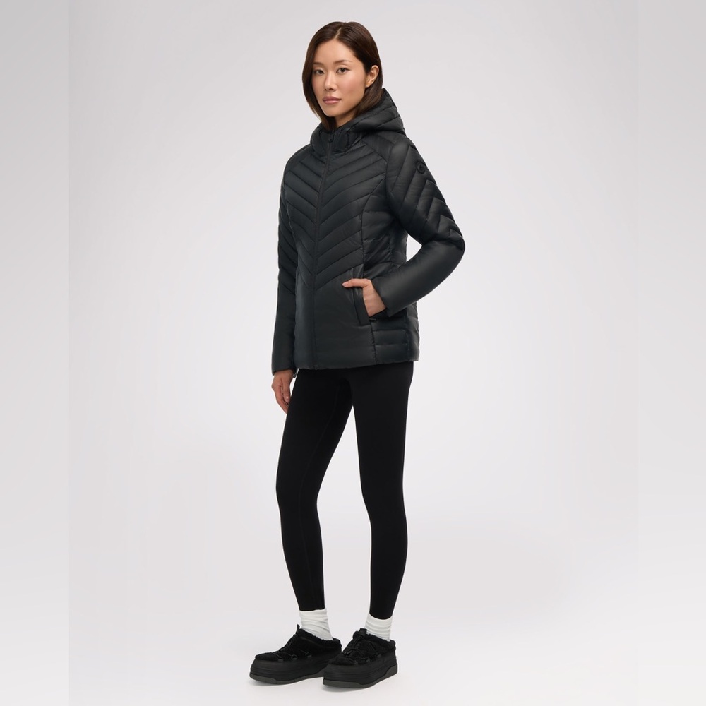 NWT Pajar Canada Women's COLETTE Lightweight Puffer. $319 - Picture 11 of 16